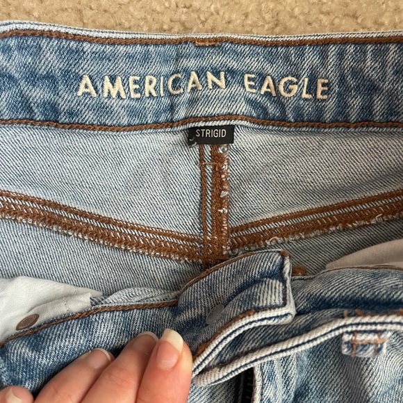 American Eagle Outfitters Light Blue Distressed Jean Shorts - Picture 4 of 6